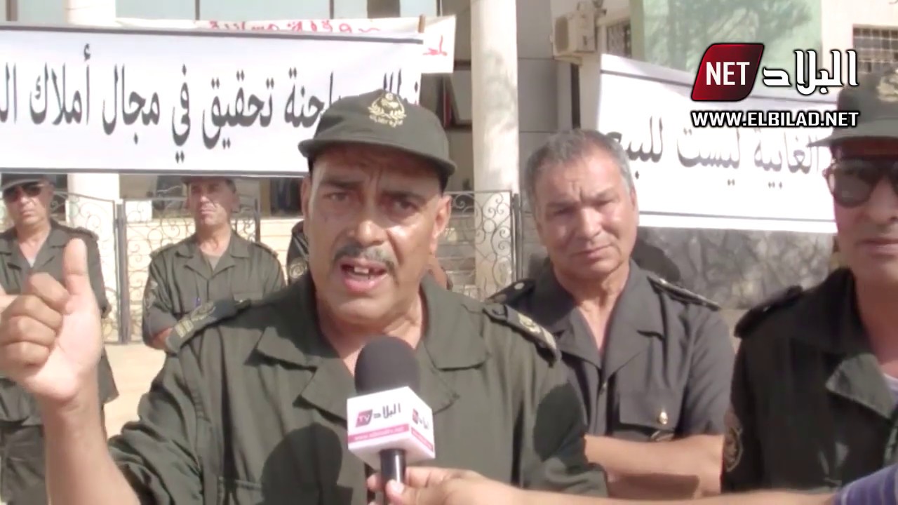 عمال وإطارات محافظة الغابات يحتجون في وهران