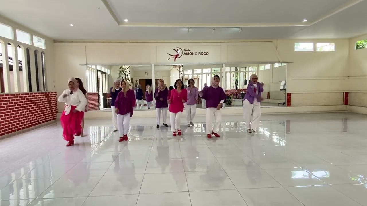 Mati Lampu 2025 Line Dance-C32 W4-Choreo Fenty,Maya dan Lis ( Kita Tiga)-Among Rogo Studio Practise