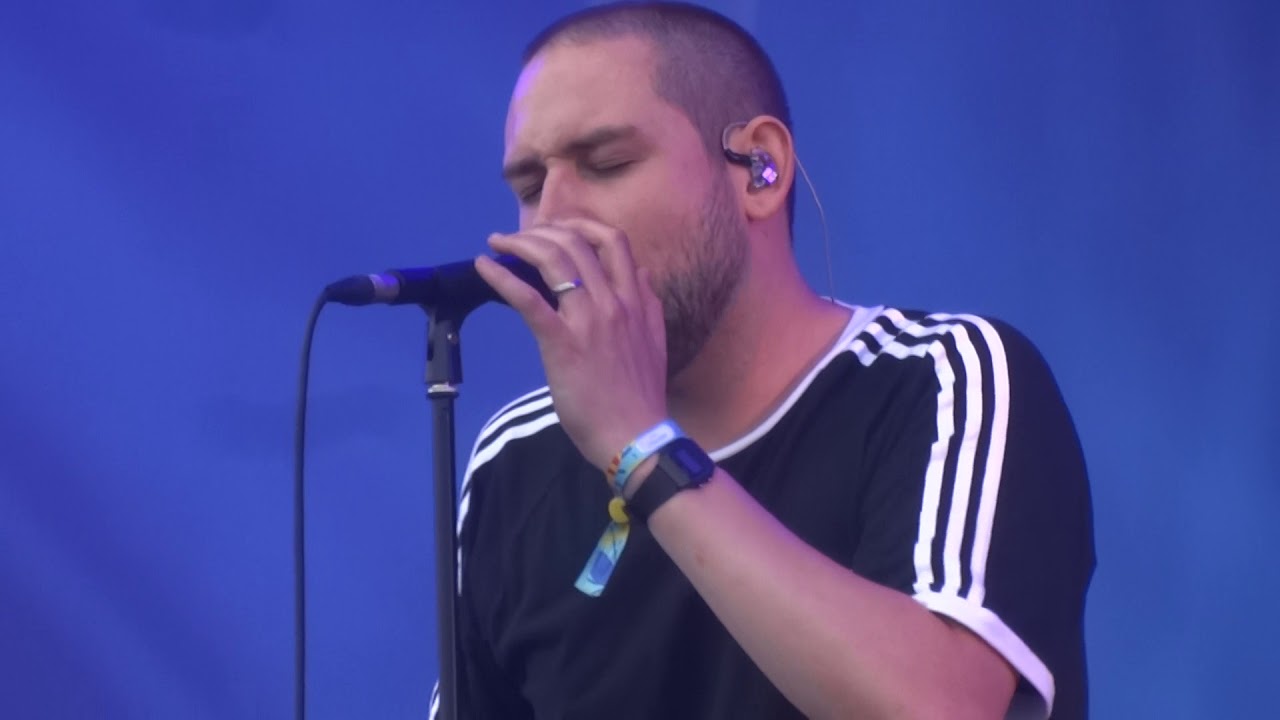 The Twilight Sad covering Keep Yourself Warm - Porto