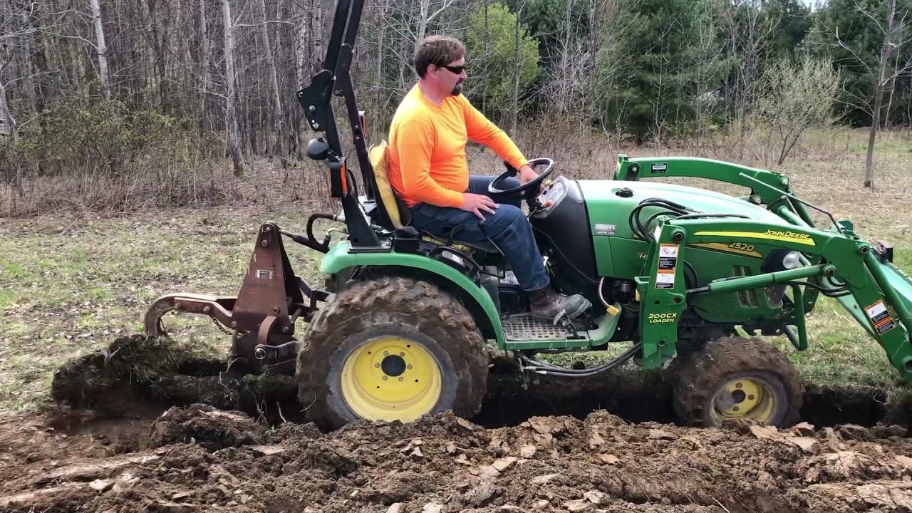 More Moldboard Plowing with John Deere 2520 and Dearborn 10-183