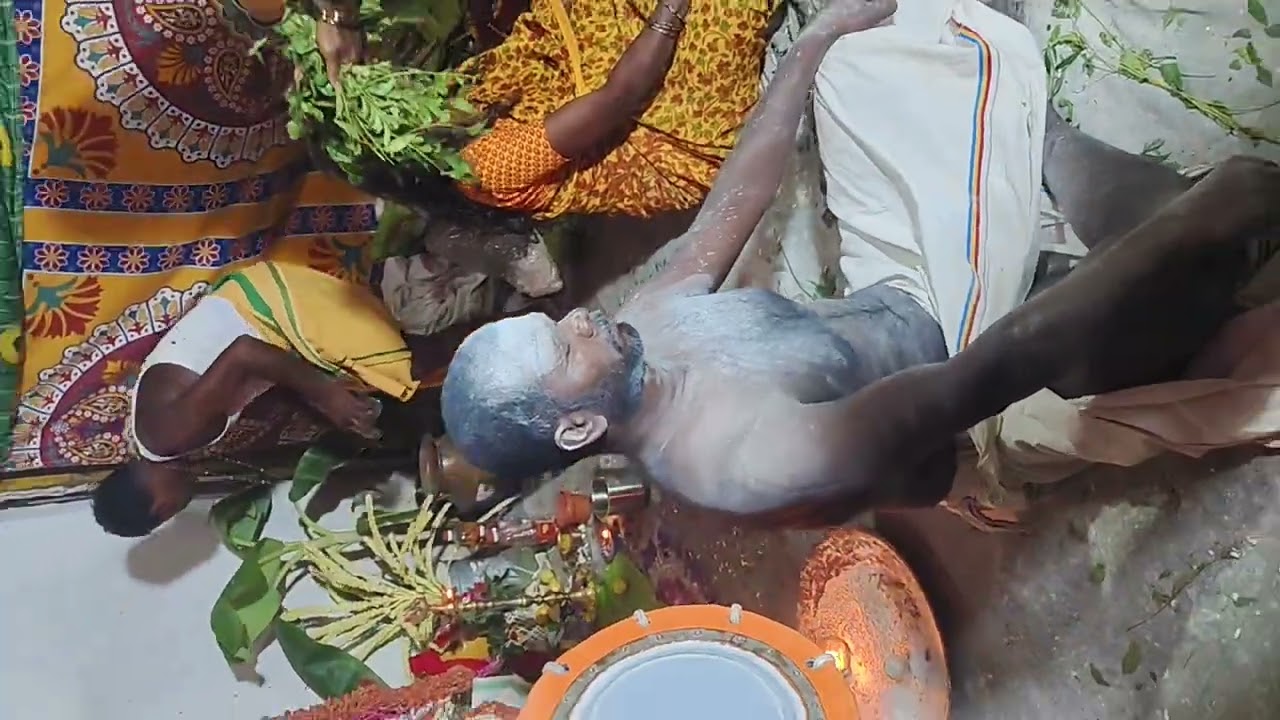 கட்டளை கிராமத்தில் அக்கா தங்கை ஐவர் ஐவரோடு முனீஸ்வரன் ஆடி வருகிறார் 🔥🔥🔥