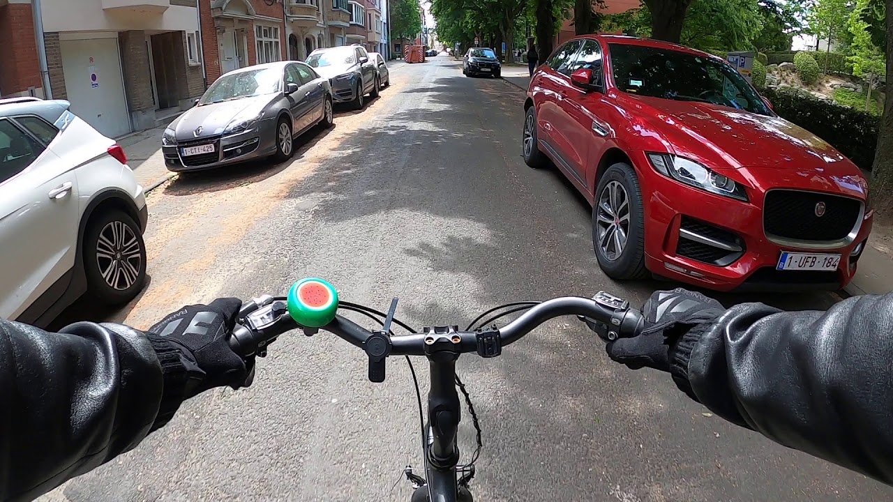 Cycling in Etterbeek, Brussels