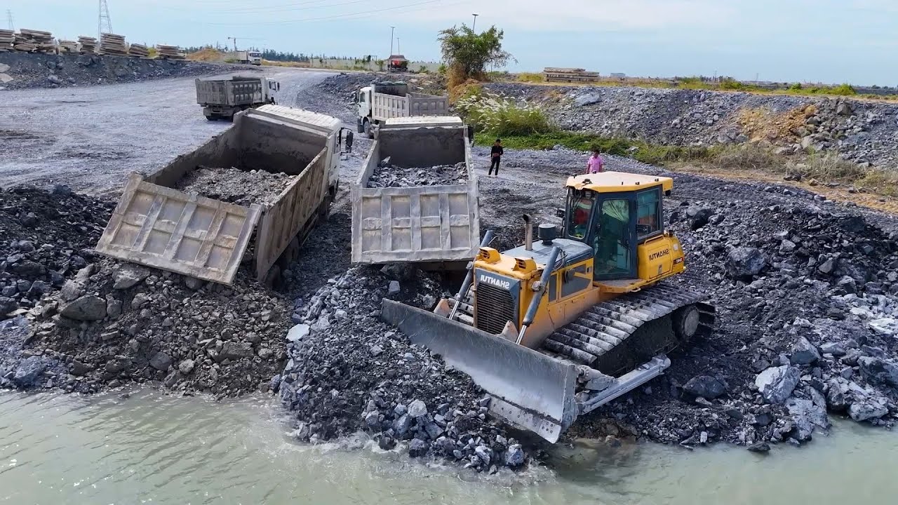 Extreme WorkHeavy Equipment Power: Crushing and Pushing Massive Stone!UNBELIEVABLE Rock Moving: