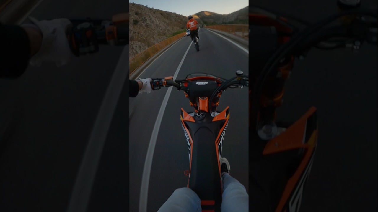 #supermotolife #ktm #wheelie #akrapovic #bikelife #motard #motorcycle #bike #grenzganger