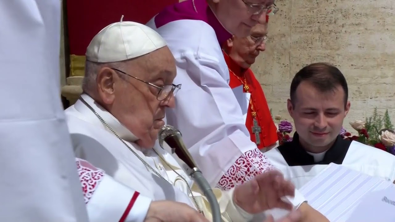 Pope Francis appears at Easter Sunday Mass at Vatican