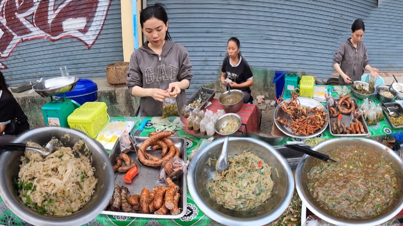 ຕະຫລາດເຊົ້າໃຈກາງເມືອງວັງວຽງ2024/ตลาดเช้าใจกลางเมืองวังเวียง2024/Morning market in VangVieng2024