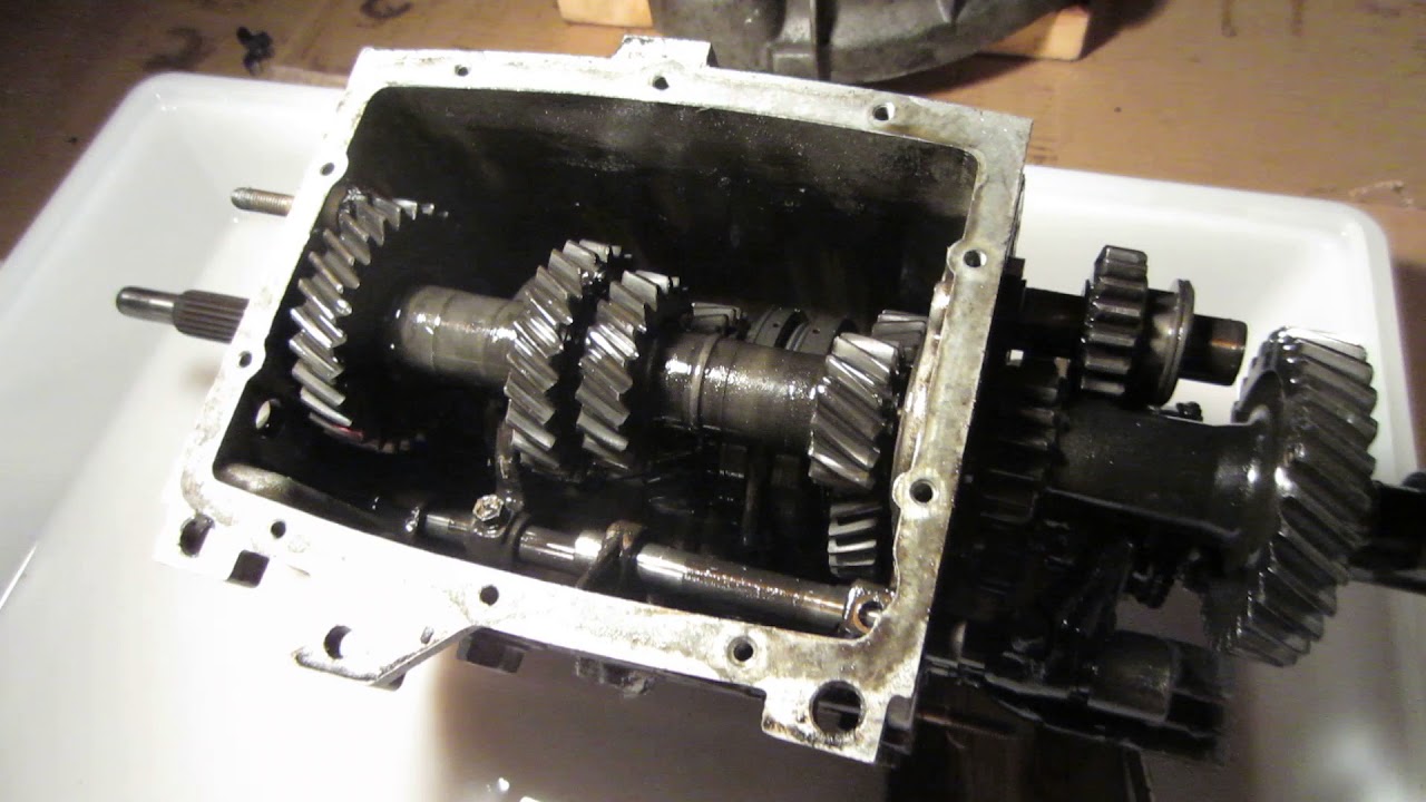 79 Fiat spider Transmission rebuild Part 3