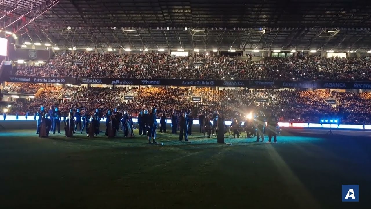 La orquesta Sondeseu versiona a Madonna antes del Celta-Real Madrid en Balaídos