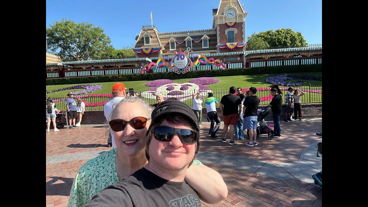 Bros Before Shows - Episode 112 - Disneyland May 2025