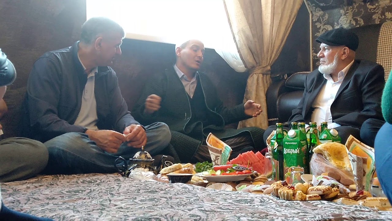 Муло Акбар. Петербург.