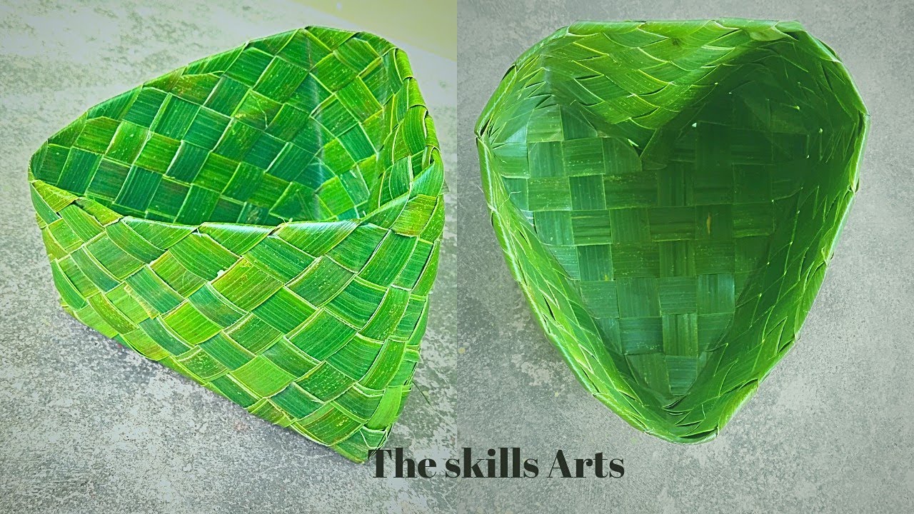 Palm Leaf Heart Basket/ இலை கூடை செய்வது எப்படி / How To Make Heart Shaped Basket With Coconut Leaf