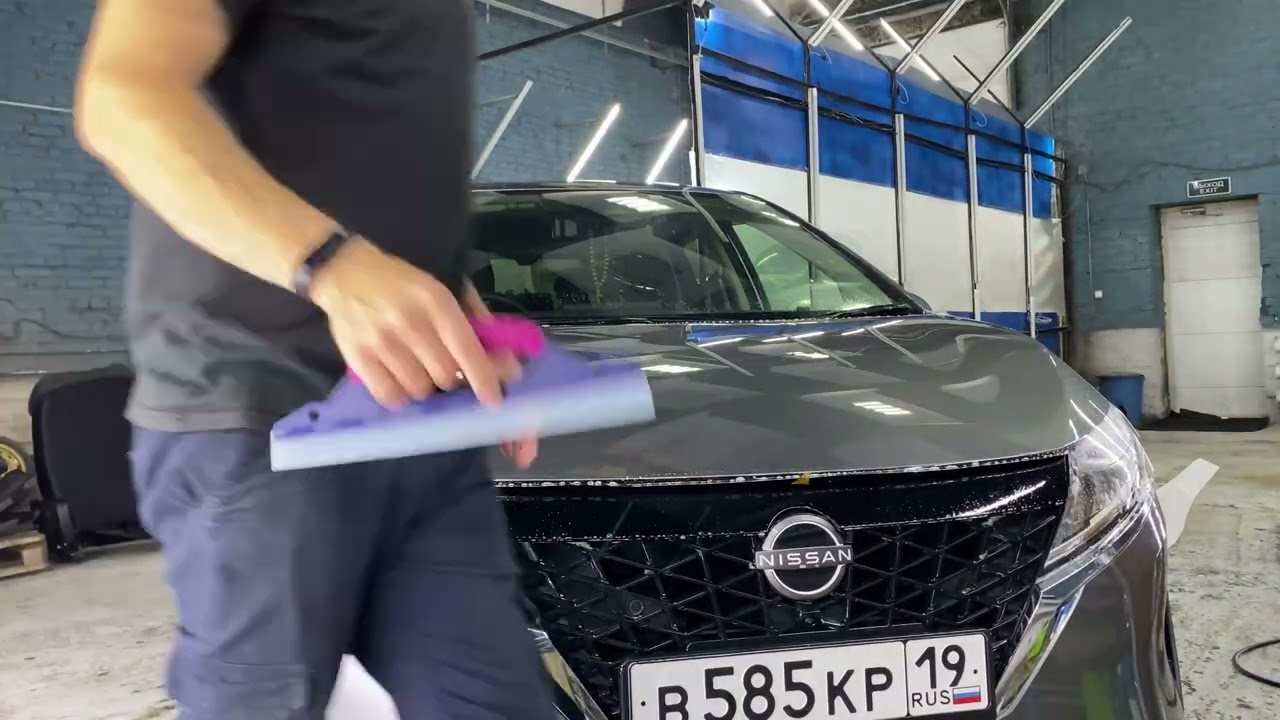 Оклейка в PPF полиуретановой пленкой Nissan Note