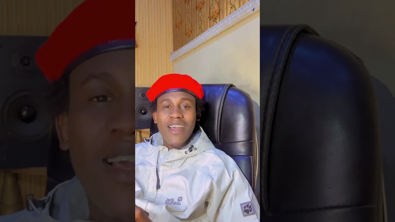 Yadda wani ƙaramin yaro cikin yaran Abdurazak Sultan yake surfawa Soja Boy ashar ta uwa ta uba