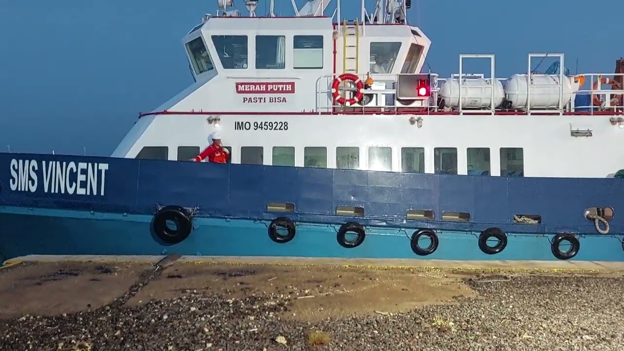 proses sandar dengan cara mundur (cb sms vincent) #maspion jetty