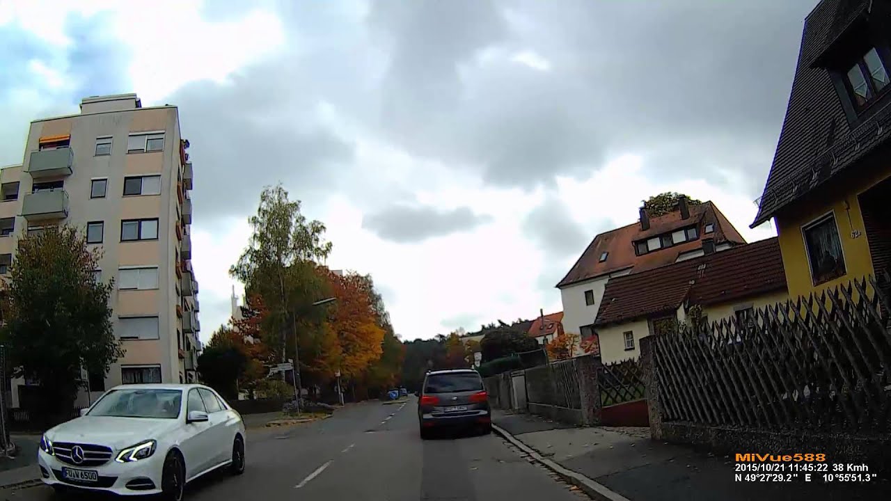 D: Weiherhof. Kreisstadt Zirndorf. Landkreis F&uuml;rth. Ortsdurchfahrt. Oktober 2015