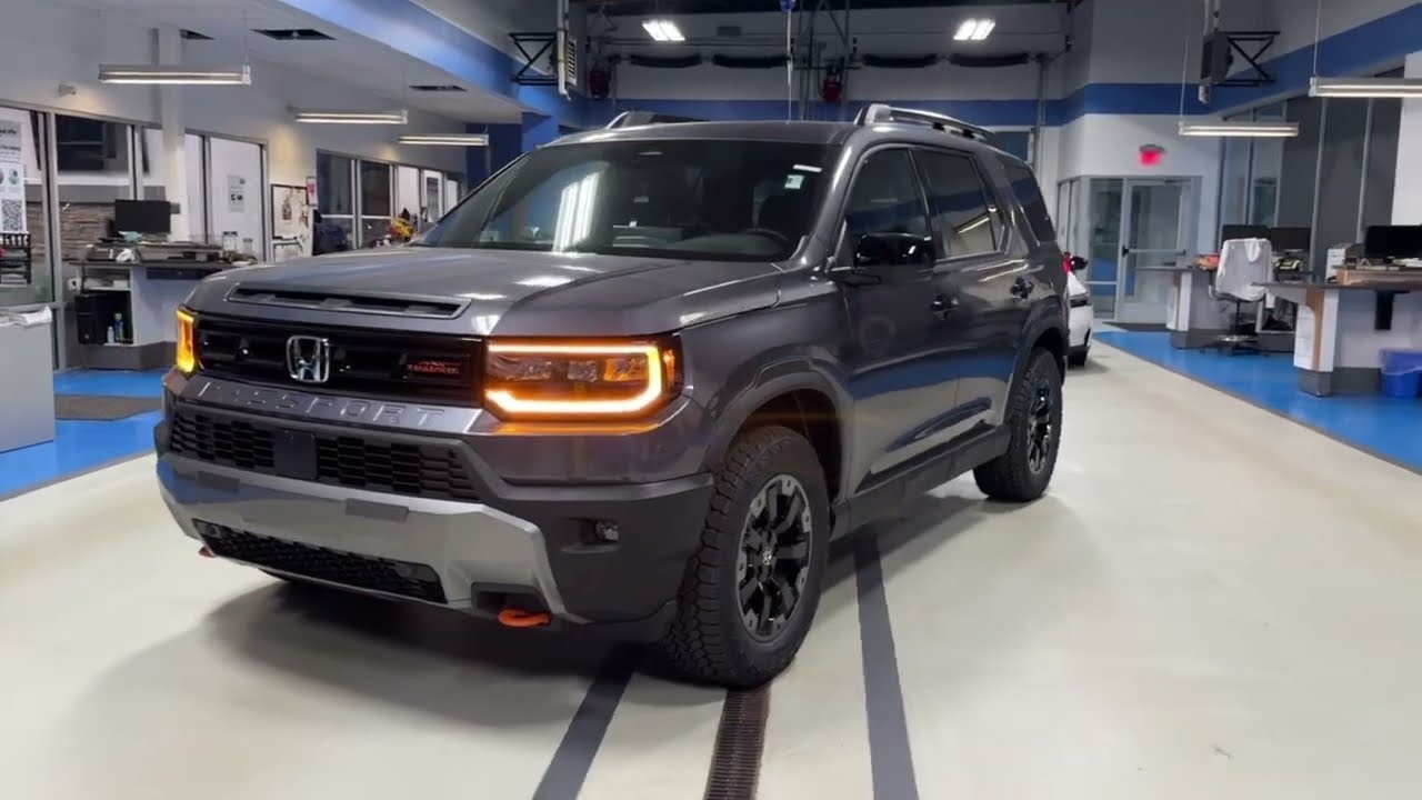 2026 Honda Passport Trailsport Elite | Modern Steel with Black Interior