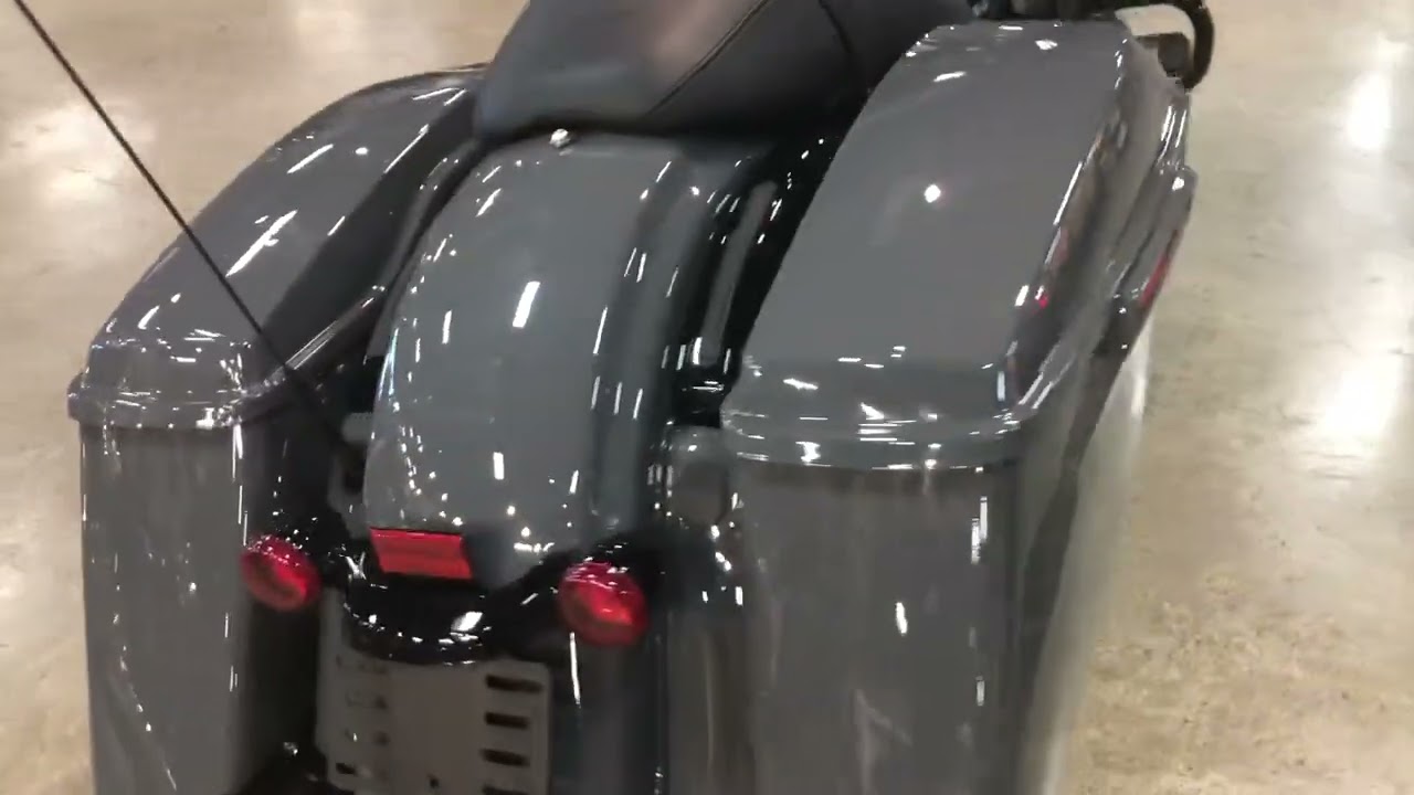 2022 FLHXS Street Glide Special Gunship Gray