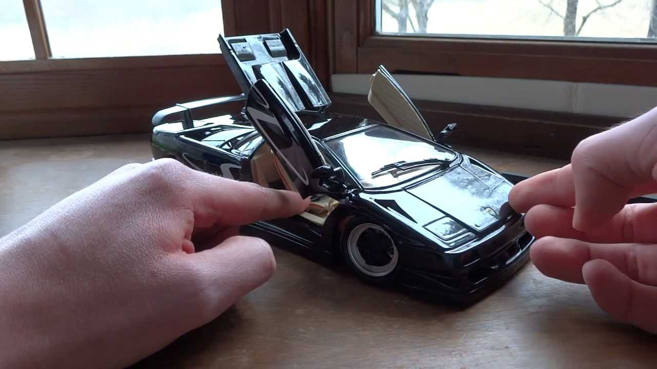 Review of 1/18 Lamborghini Diablo SV by Maisto