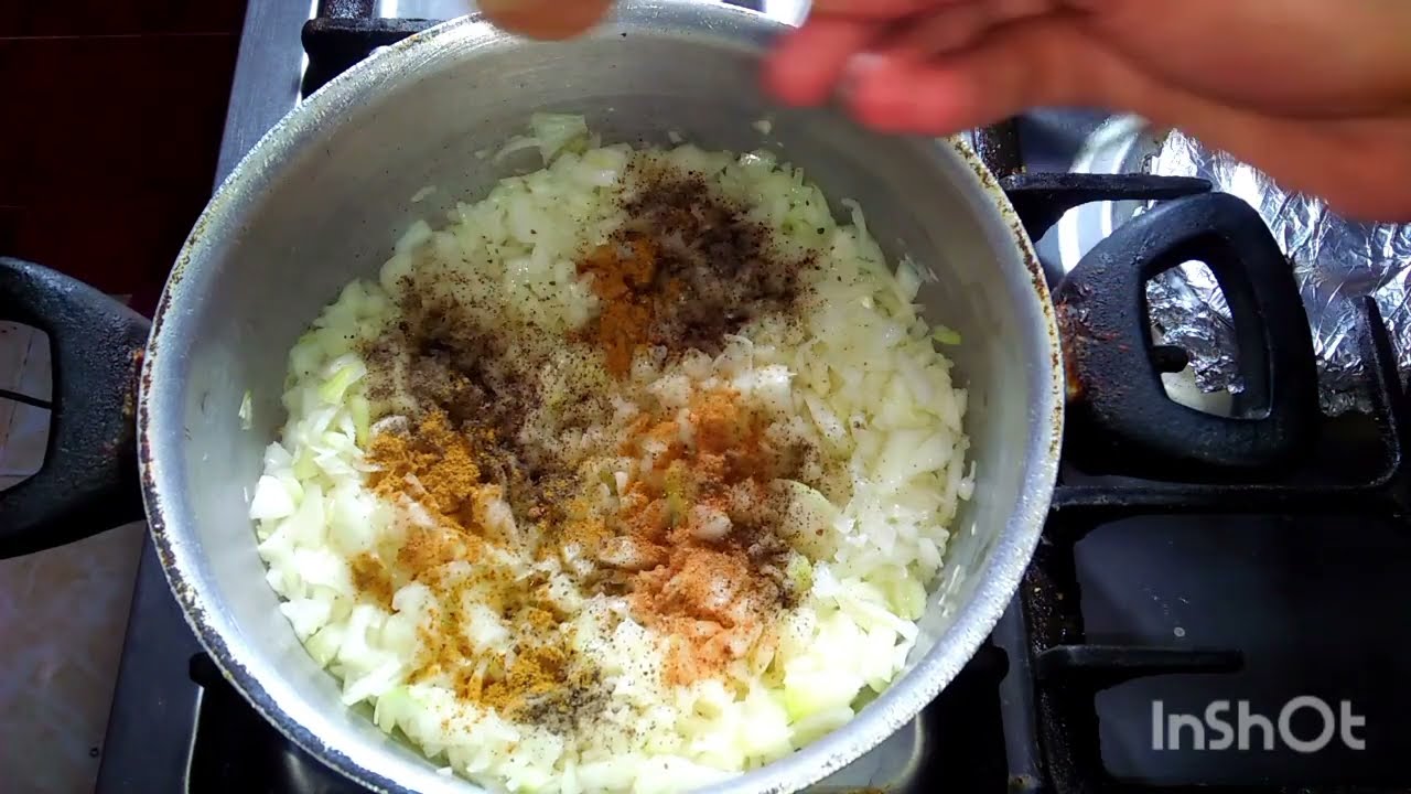 اكله سهله وسريعه مكوناتها خطيره والطعم تحفه