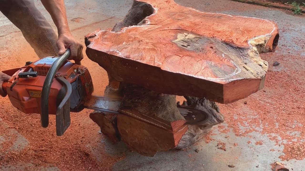 A Unique Idea From A Tree Stump Of A Young Couple // Turning A Dry Tree Into A Art Table And Chair