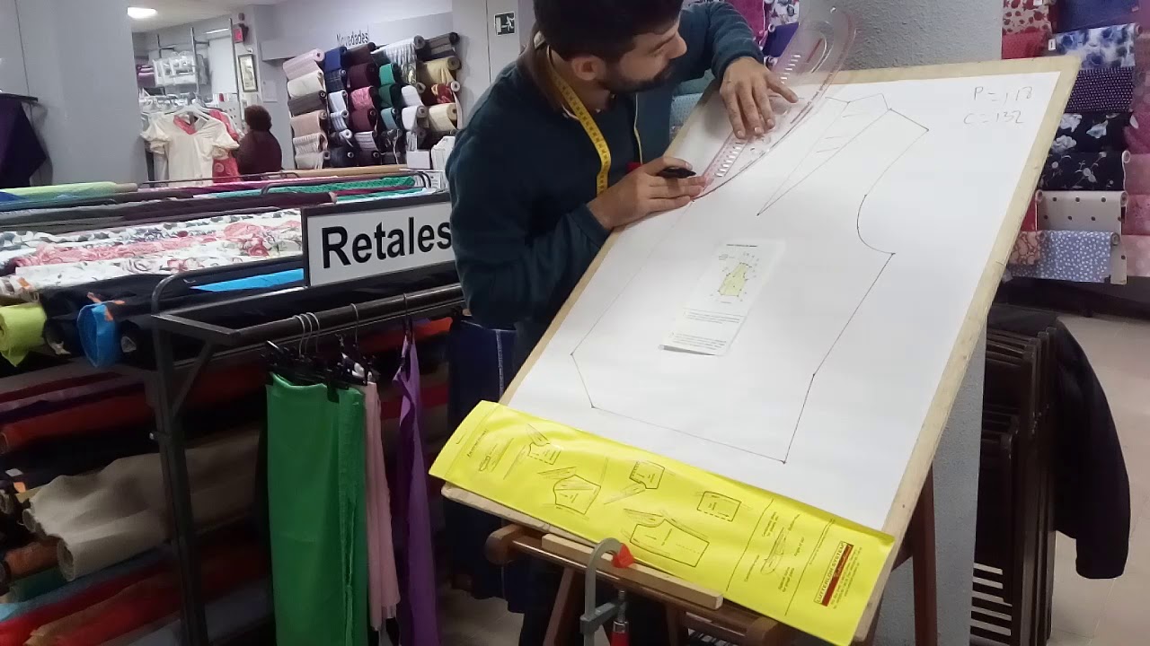 PATRÓN DE DE MUJER (parte de arriba) con EL CORTE DE ORO LUTTERLOH.