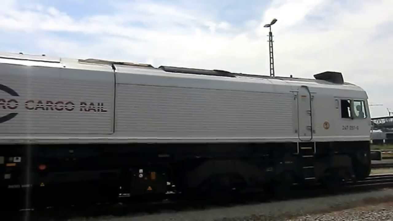 Soundportrait der 247 051 (BR 247, Class 77) Motorstart & 