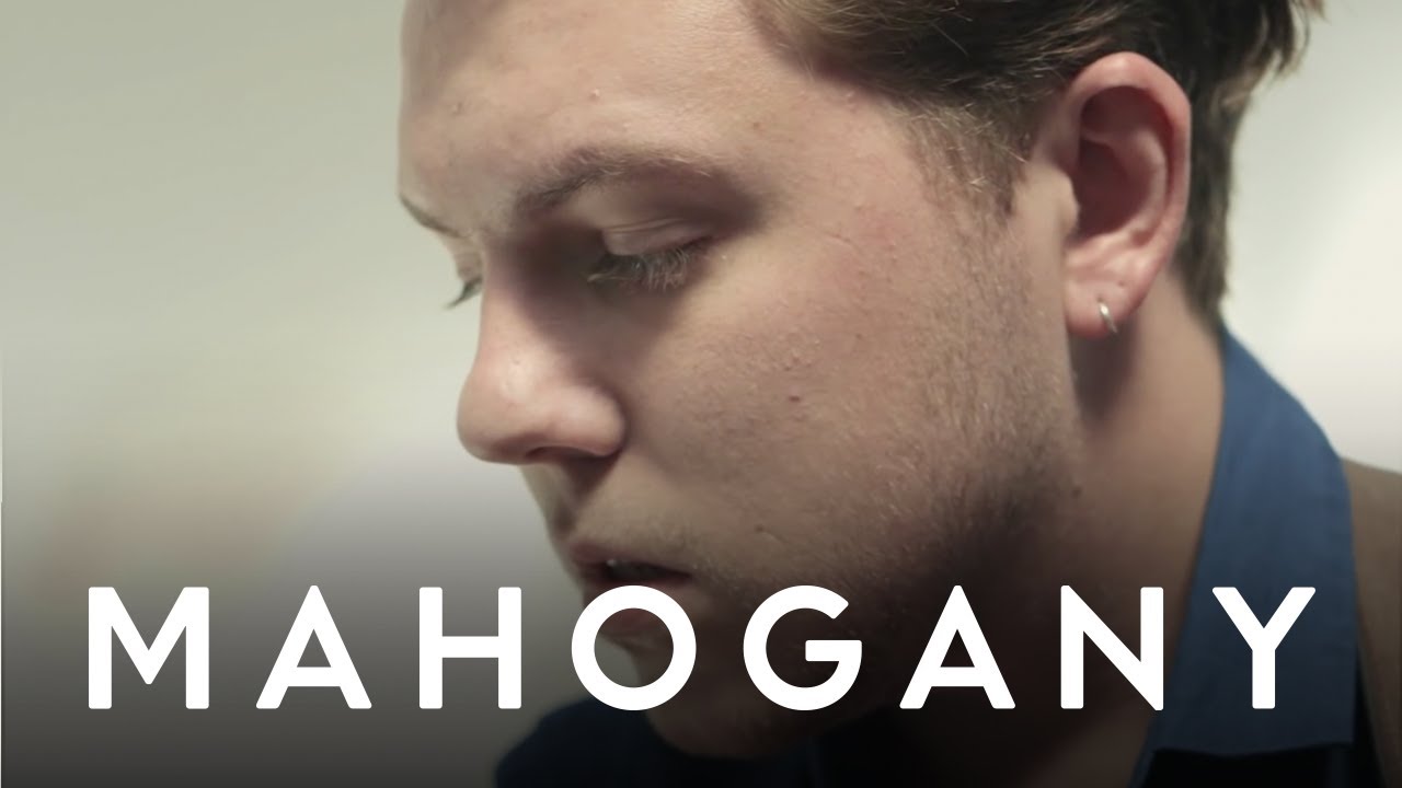 Saint Raymond - I Want You | Mahogany Session