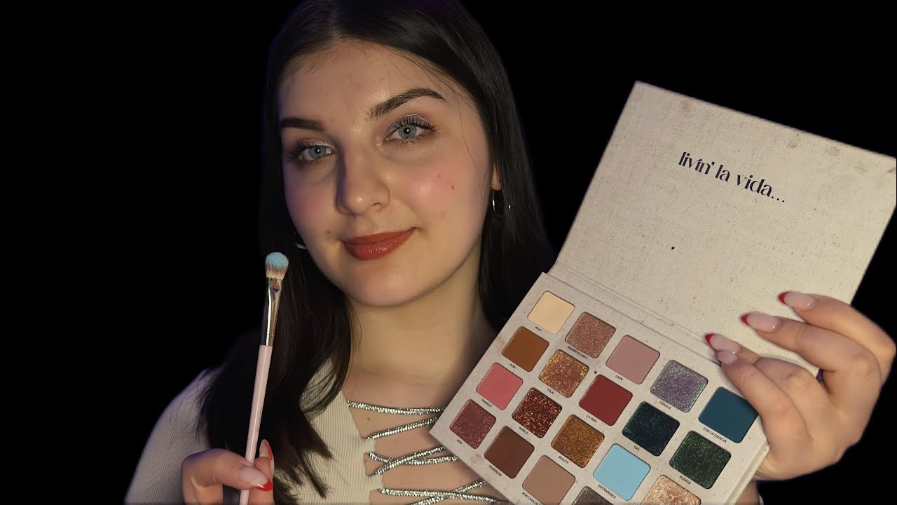 ASMR Roleplay Tu hermana mayor TE MAQUILLA🙄💄 y TE CUIDA |4K