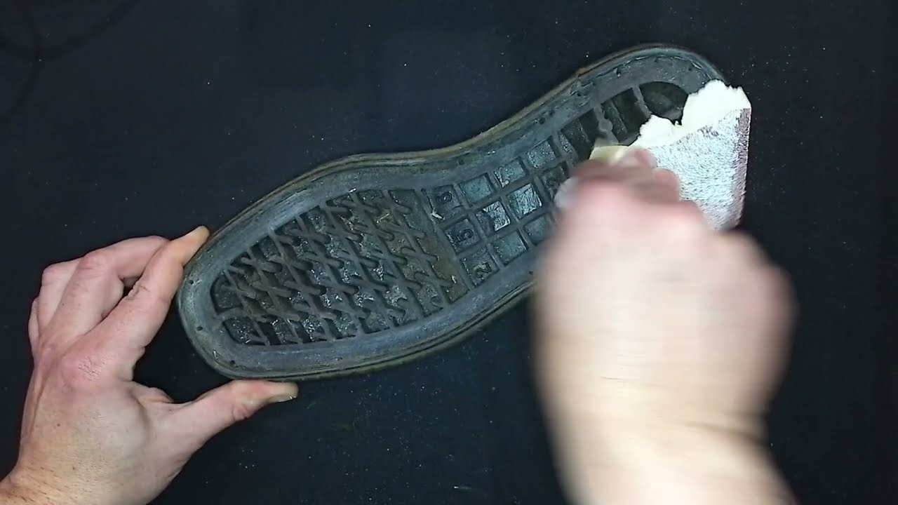 Incollare o rincollare la scuola delle scarpe - FAI DA TE FACILE