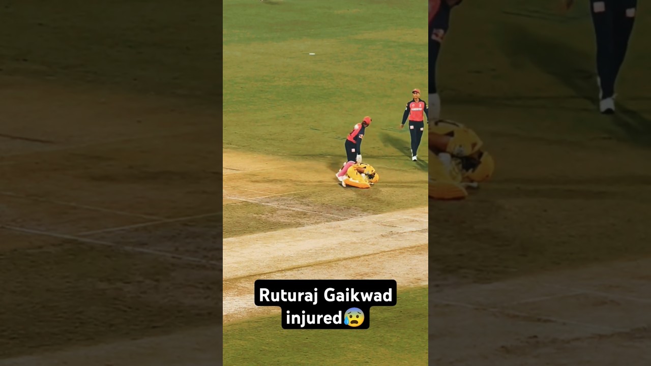 Ruturaj Gaikwad Injured during the Match in Guwahati 😰|| IPL 2025 || RR vs CSK 🩷💛 #ruturajgaikwad