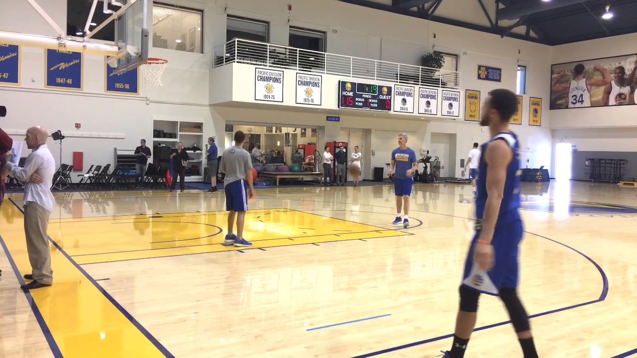 Stephen Curry shoots 100 threes after Warriors (0-0) practice, day before Game 1 vs Utah Jazz