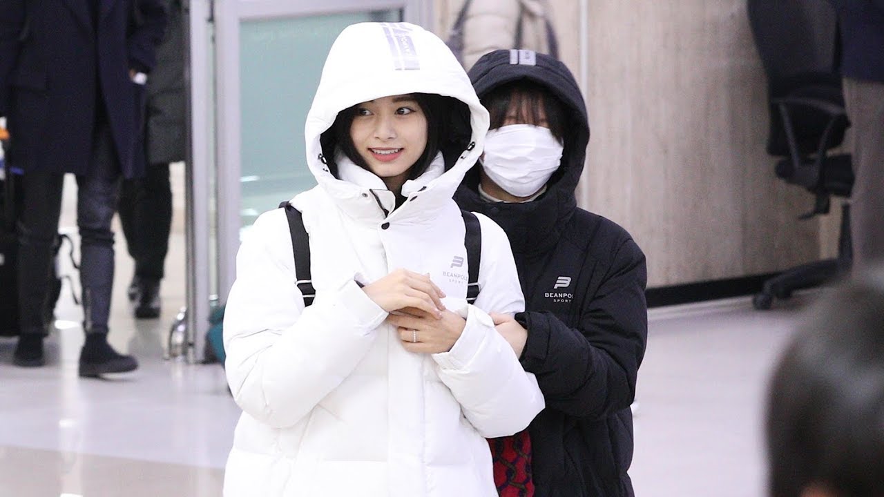 181222 트와이스(TWICE) 입국 Arrival [김포공항] 4K 직캠 by 비몽