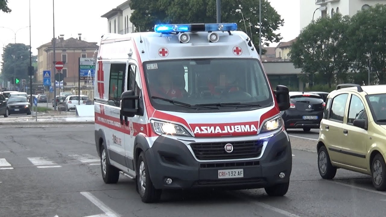 Autoinfermieristica Piacenza Soccorso + Ambulanza Croce Rossa Italiana Rottofreno in emergenza.