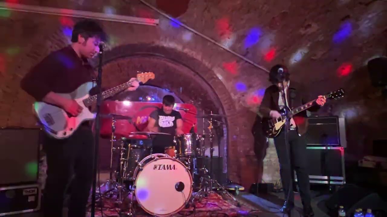 GALLOPEDRO - Las delicias de colgarse y oscilar (Directo! Musik. Murcia) (7-2-2026)
