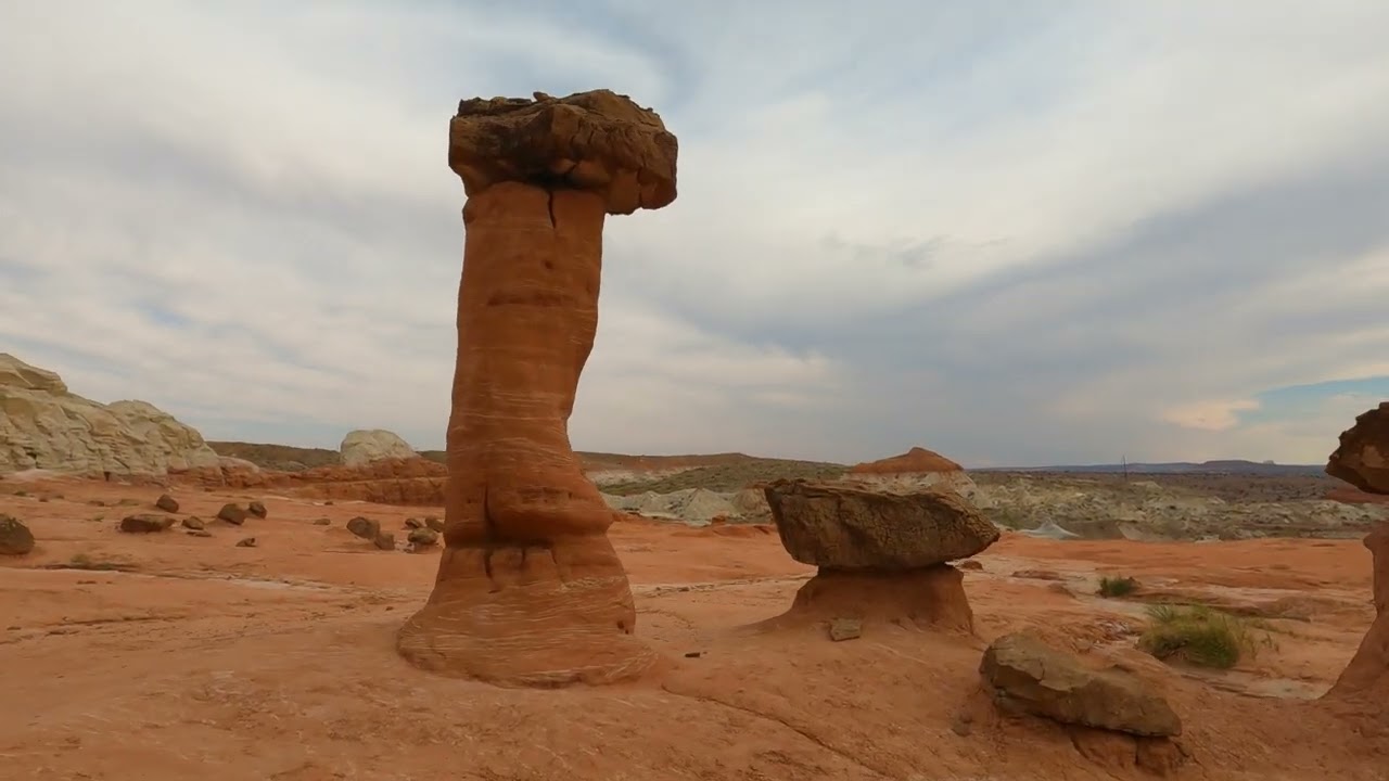 Travel Guide - Toadstool Hoodoo Trail