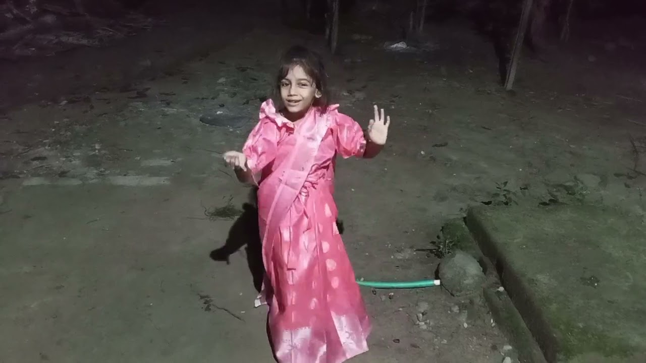 কিনে দে কিনে দে তুই রেশমি চুরি
