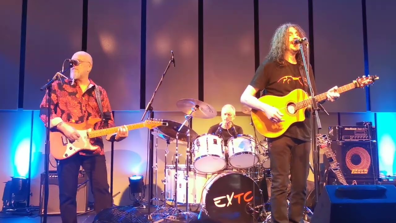 EXTC -Senses Working Overtime - Live in Liverpool 23.2.22