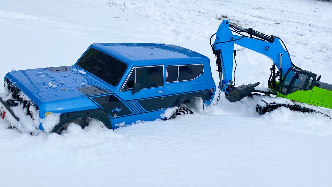 OFF ROAD RC Snow Ride 6x6 Zil Truck vs Crawler Redcat Car