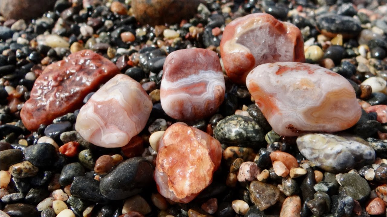 A Lake Superior Agate Hunt Near the Blind Sucker River