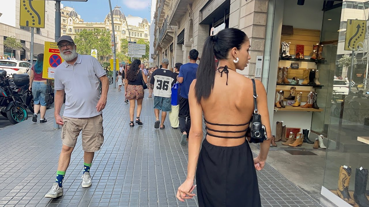 This Might Just Be The Best Place In The World - Walking Among the Gorgeous Ladies in Barcelona 4K
