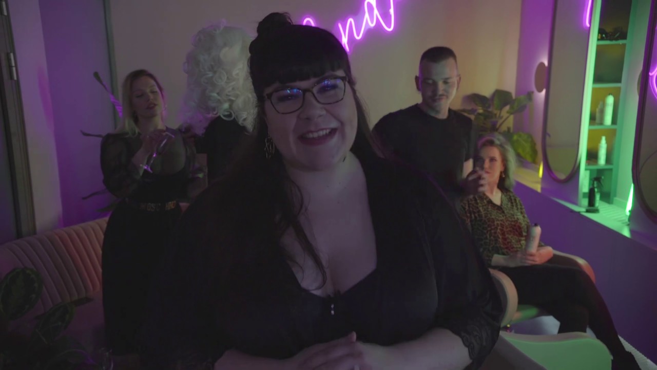 Nagy&aacute;rpi - R&aacute;sk&oacute; Eszter első &ouml;n&aacute;ll&oacute; estje