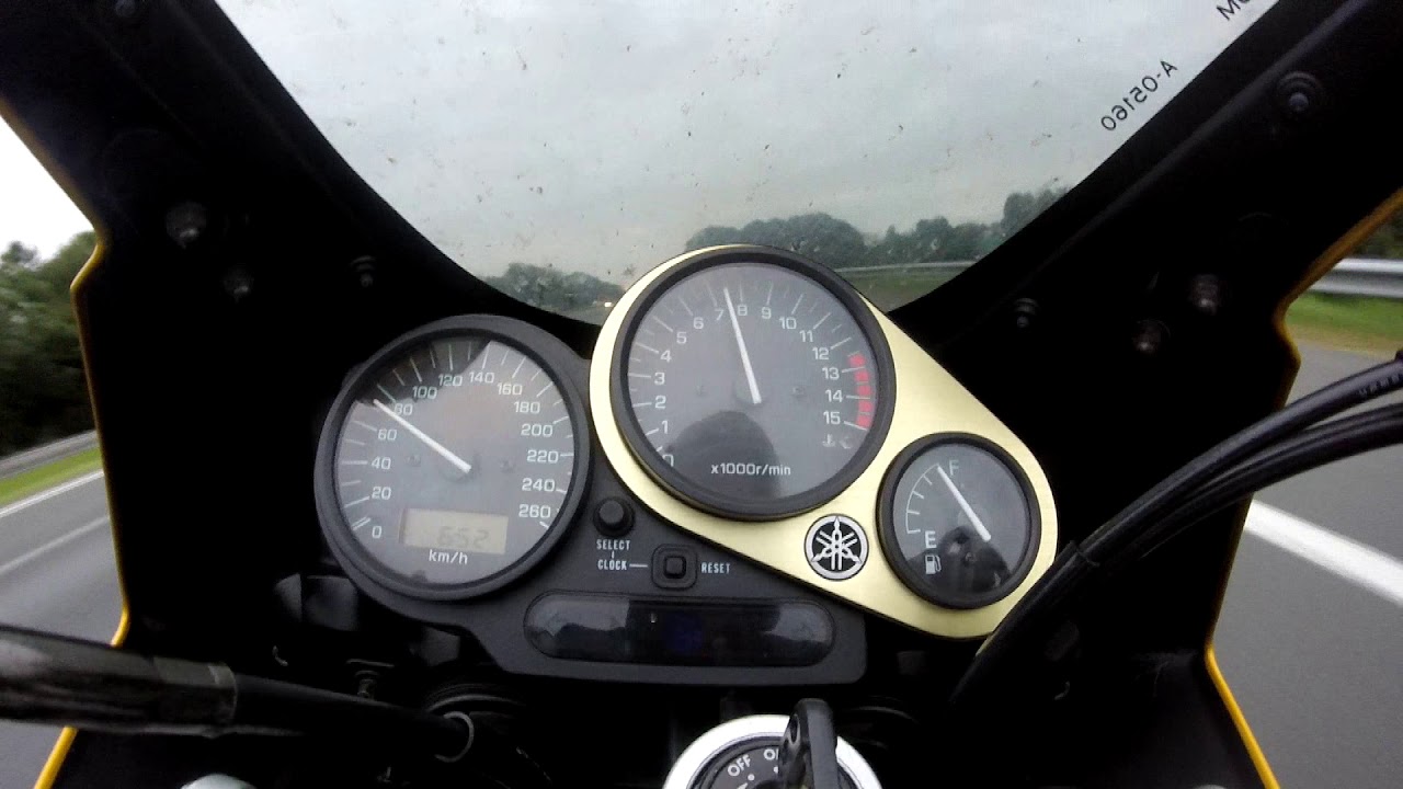 Yamaha Fazer FZS600 S Acceleration and topspeed 0-220 kmh