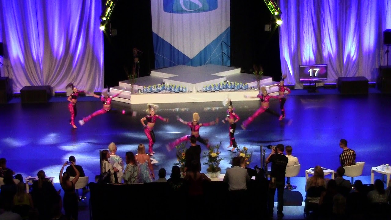 SUPERCHiCKS - Disco SM 2019