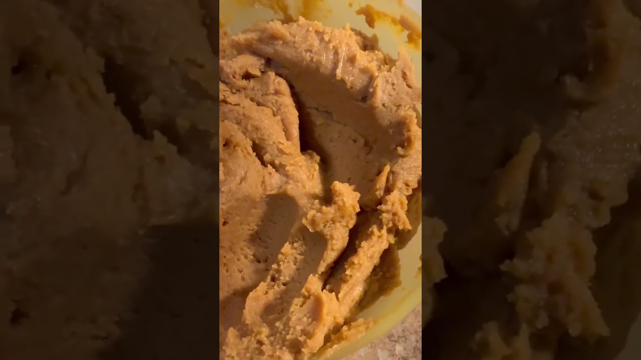 I made some peanut butter cookies only using 3 ingredients 