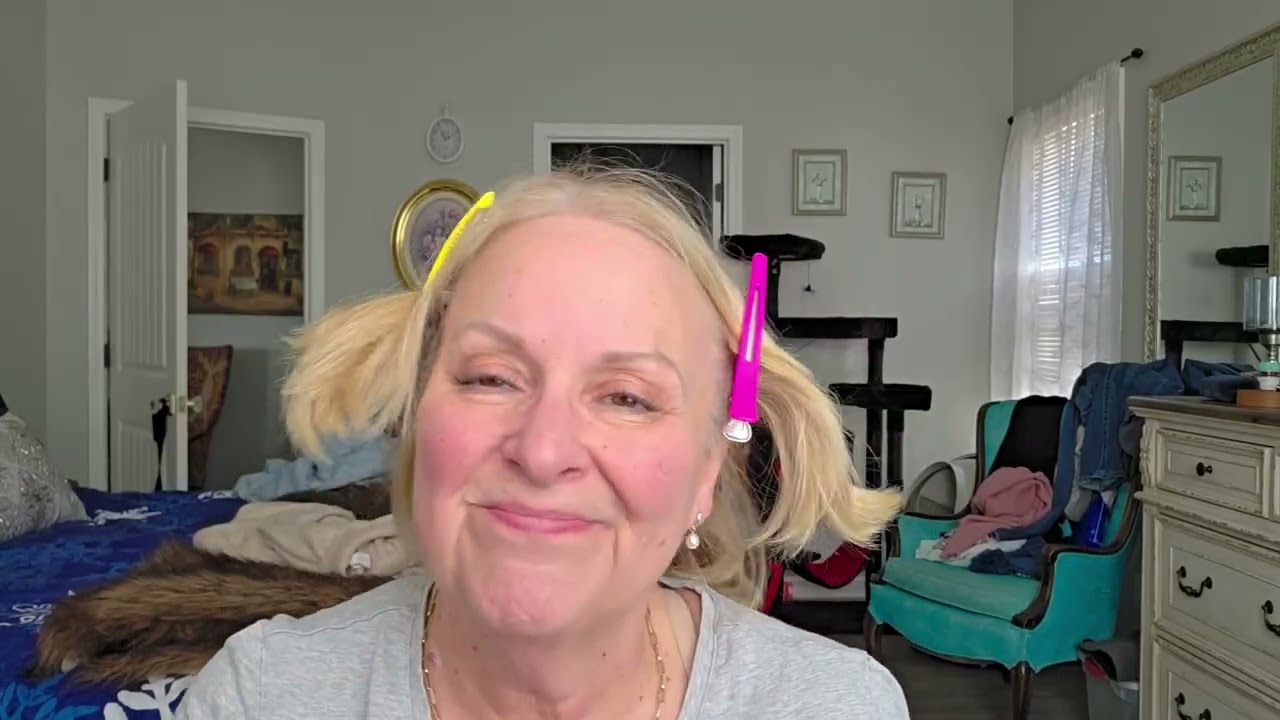 DIY Root Touch-Up at Home: Why Constant Consumerism is Killing Our Wallets, Hair & Planet