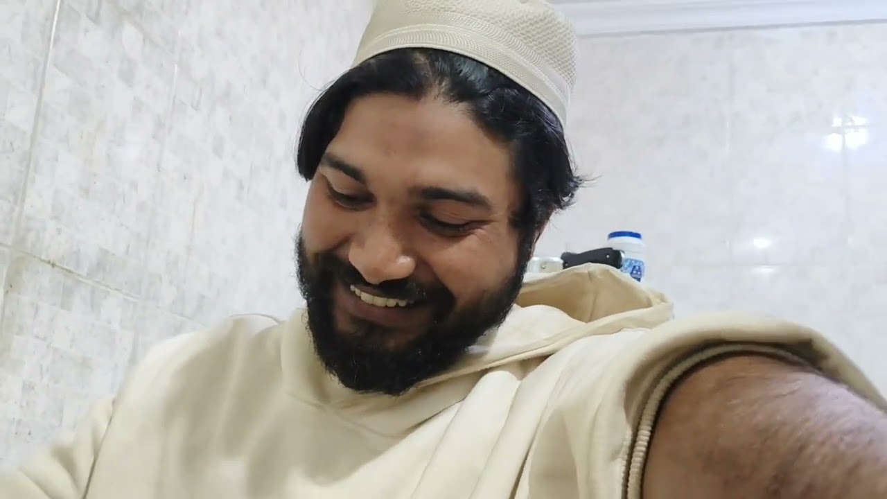 Barish se bijli chamki bahut tez 🇰🇼