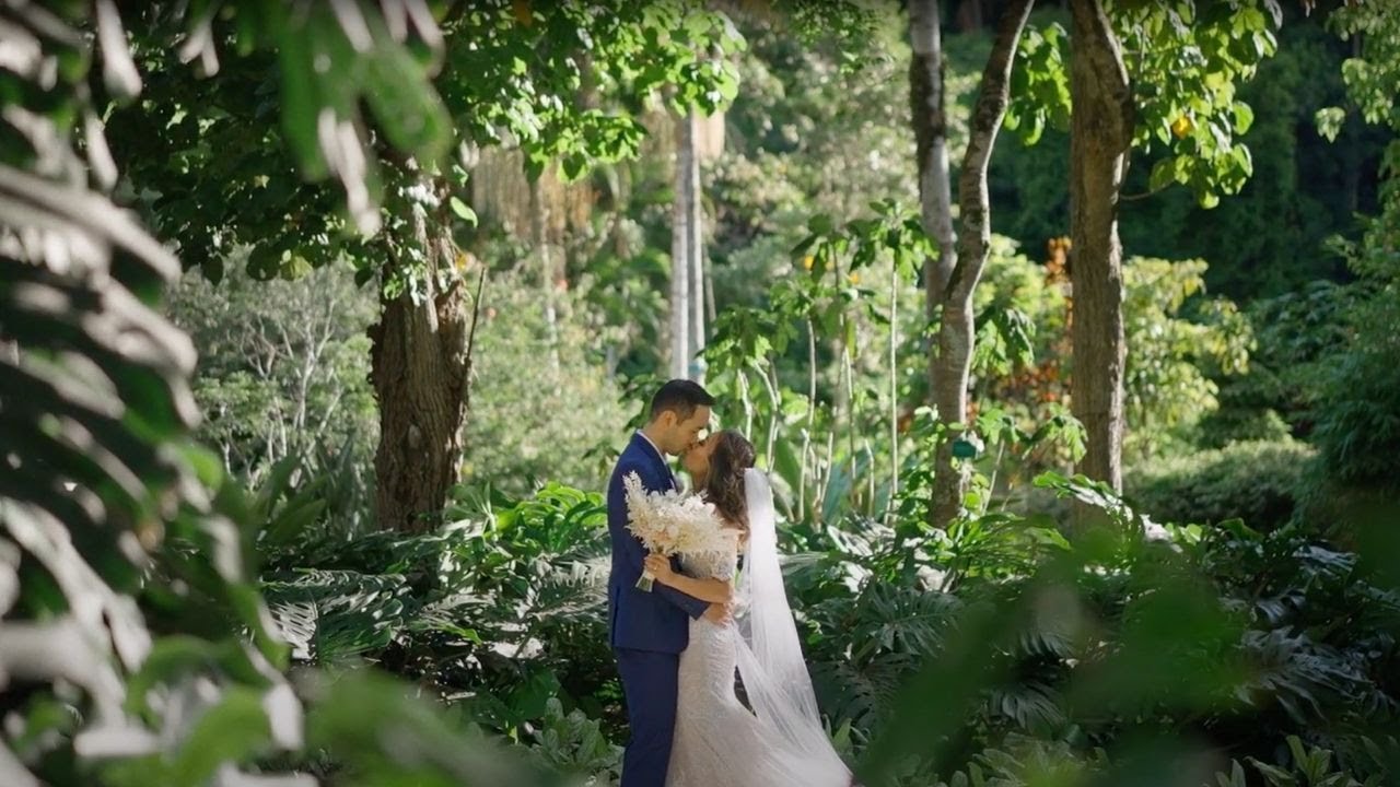 Waimea Valley Wedding | Oahu, Hawaii | Seiji + Sherilyn