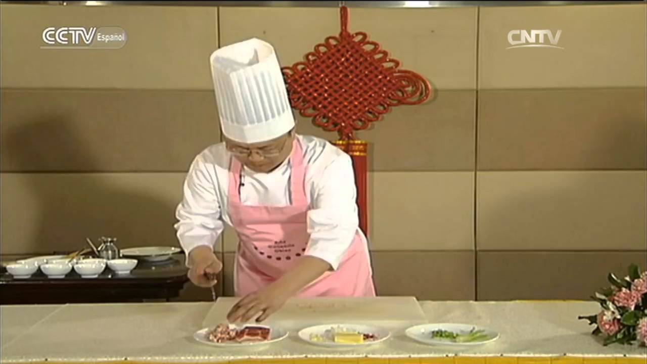 Pepino de mar con carne de cerdo picada