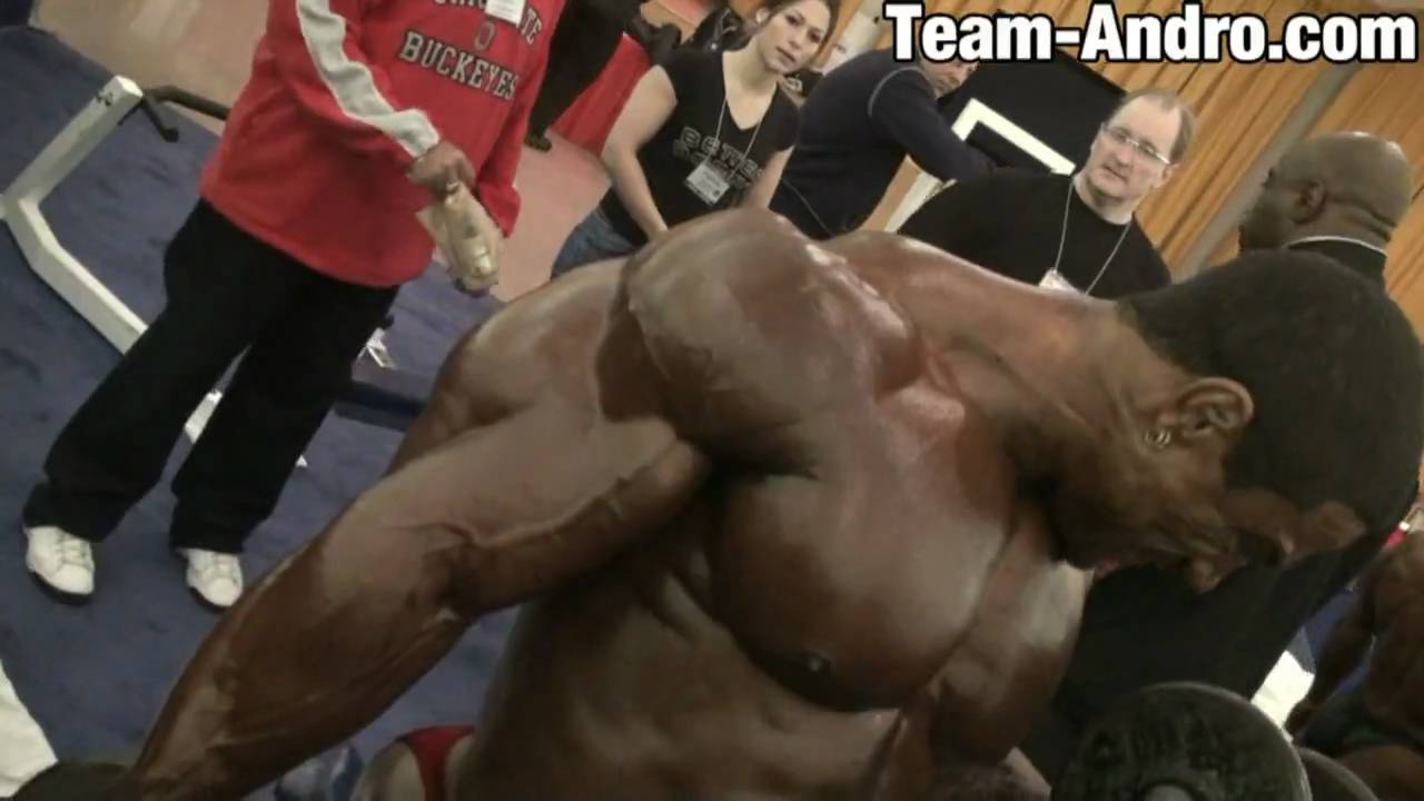 Backstage @ Arnold Classic 2010 Pump Up Room
