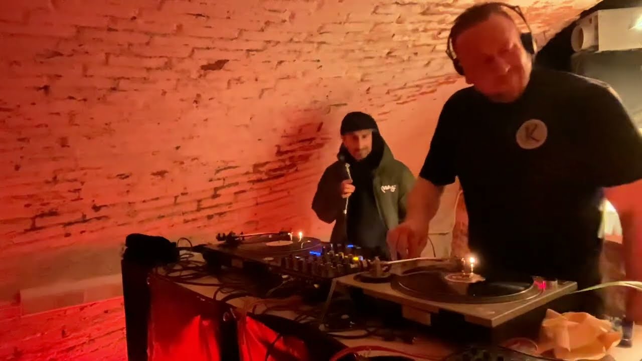 Tommy Gunn ft MC Fize - Pirate days